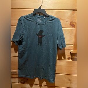 Prana “bear hug” t-shirt